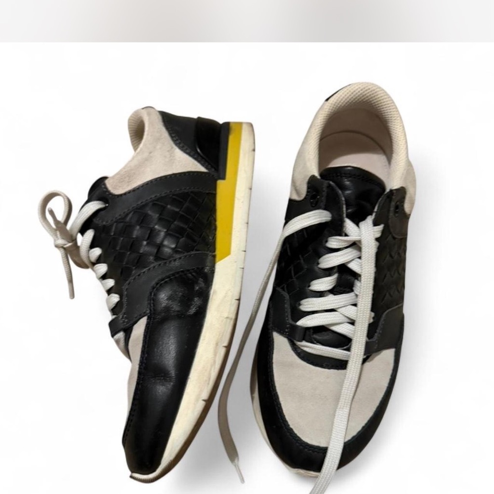 Stylish Black and White womens Sneakers